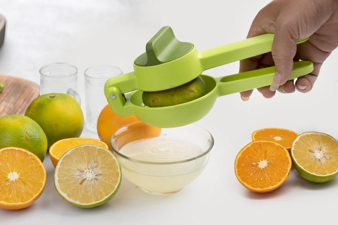 2 in 1 Manual Squeeze and Twist Hand Juicer